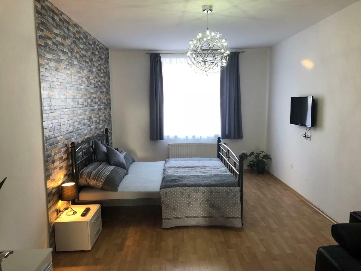 Apartmán U Nemocnice Olomouc Exterior foto
